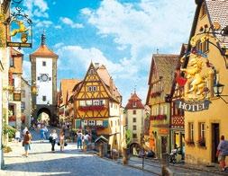 den CHAM REGENSBURG WALHALLA snídaně, ráno odjezd na celodenní výlet do Bavorska dopoledne zastávka ve městečku Cham, které bylo již ve středověku vyhledávaným místem, kolem poledne příjezd do