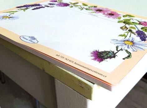 publikace Krásný trhací poznámkový blok v květinovém designu, 30 listů s matným, lehce