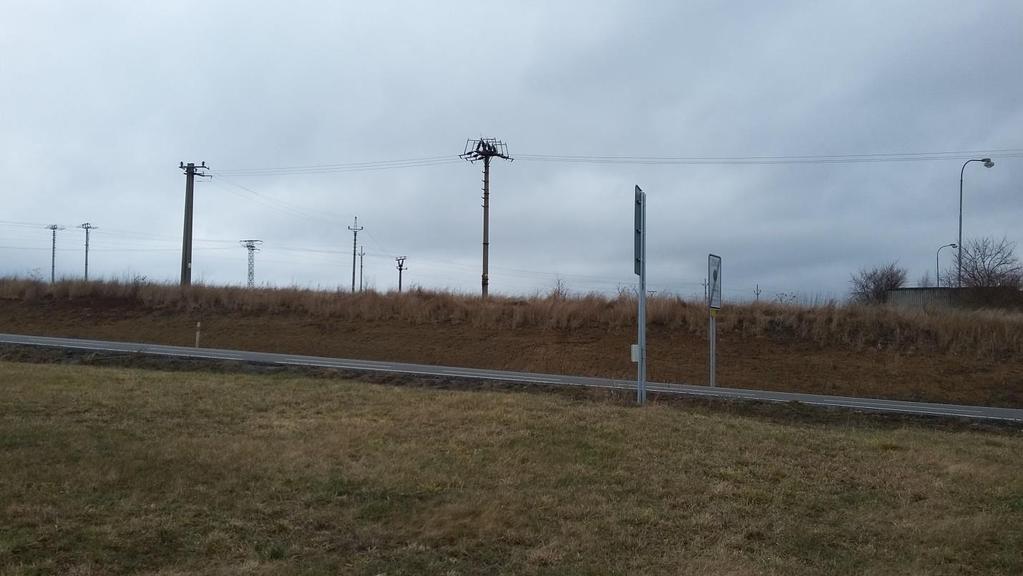 Vysoké učení technické v Brně I Fakulta stavební Obrázek 7: Radar na lokalitě 6 byl umístěn na silnici III/37418 na dopravní značce IZ 8a Zóna s dopravním omezením 4 VÝSLEDKY 4.