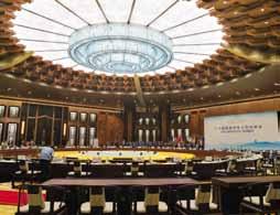 Po ní jsme byli navštívit místo summitu G20 v Hangzhou, obrovské a okázalé haly a zahrady, ve kterých