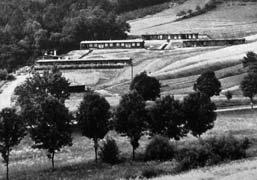 Tábor u obce Městečko Trnávka Stavba tábora byla zahájena na podzim 1939 a od prosince 1939 zde bylo ubytováno 200 českých dělníků nuceně nasazených na stavbě dálnice
