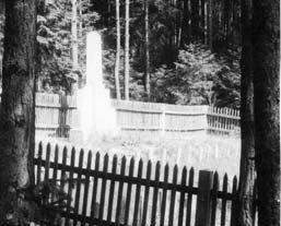 Fotografie tábora u obce Městečko Trnávka 1940 Pracovní tábor nedaleko Vísky u Jevíčka Výstavba tábora započala v dubnu 1939, a to jako běžného pracovního tábora pro dělníky.