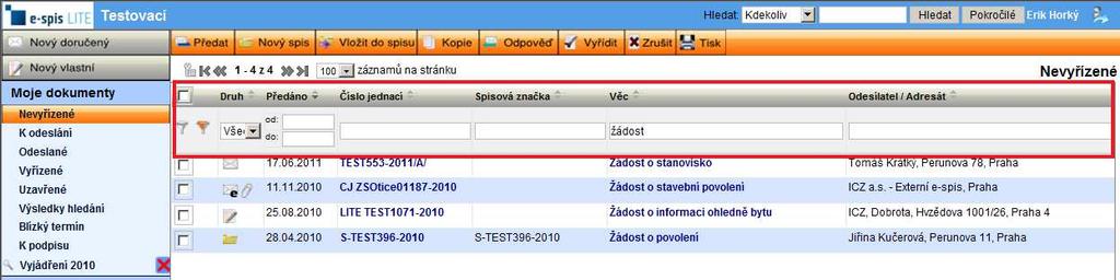 Při zadávání kritérií z klávesnice lze použít zástupný znak * nebo %, výjimkou jsou položky hledání ID datové schránky a ID datové zprávy, kde je nutné vyplnit jejich celou hodnotu.