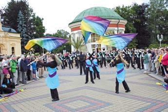 Od roku 1970 pořádá MEZINÁRODNÍ FESTIVAL DECHOVÝCH ORCHESTRŮ MLADÝCH FIJO (le Festival Internacional des Jeunes Orchestres Instruments á vent) U zrodu festivalu stál velký