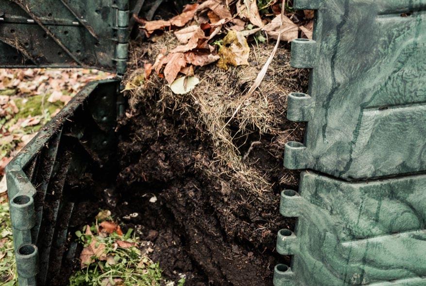 6. Na závěr Možná se Vám na první pohled zdá kompostování složité, ale věřte, že takové není. Chce to jen trochu zkušeností a výsledky se brzy dostaví.