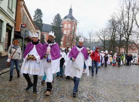 TŘÍKRÁLOVÁ SBÍRKA 2018 My Tři králové jdeme k vám.. V sobotu 6. ledna proběhla již po 18té Tříkrálová sbírka v Kamenici nad Lipou.