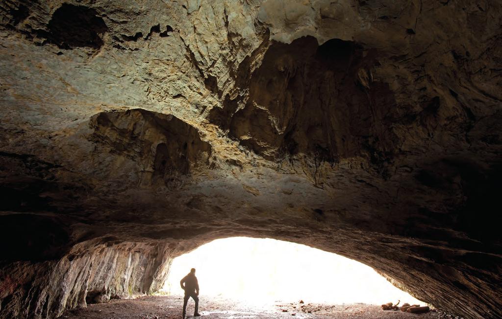 8. Další významná sídliště pravěkého člověka v Moravském krasu Kůlna přirozeně není v Moravském krasu jediným archeologickým nalezištěm.