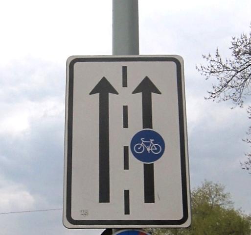 Vzor značky IP 20a bude upraven: Cyklista na chodníku Zákon č. 361/2000 Sb.
