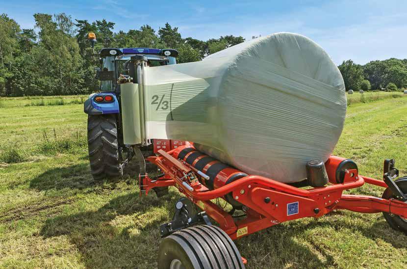 TECHNOLOGIE e -TWIN Inovační technologie e -TWIN společnosti KUHN umožňuje balení pomocí unikátní kombinace napínačů fólie s jedinečným způsobem jejího rozložení, takže se při