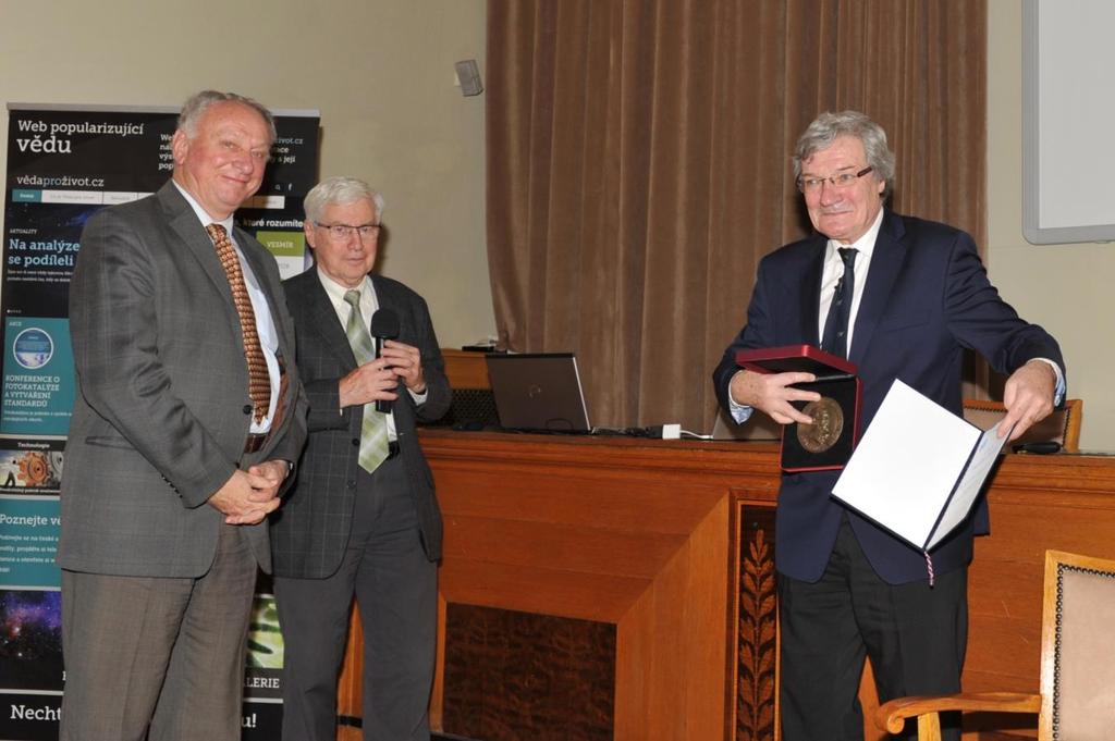 Udělené ceny Česká astronomická společnost udělila v roce 2015 čtyři ceny Cenu Františka Nušla, Cenu Littera astronomica, Kopalovu přednášku a Cenu Jindřicha Zemana.
