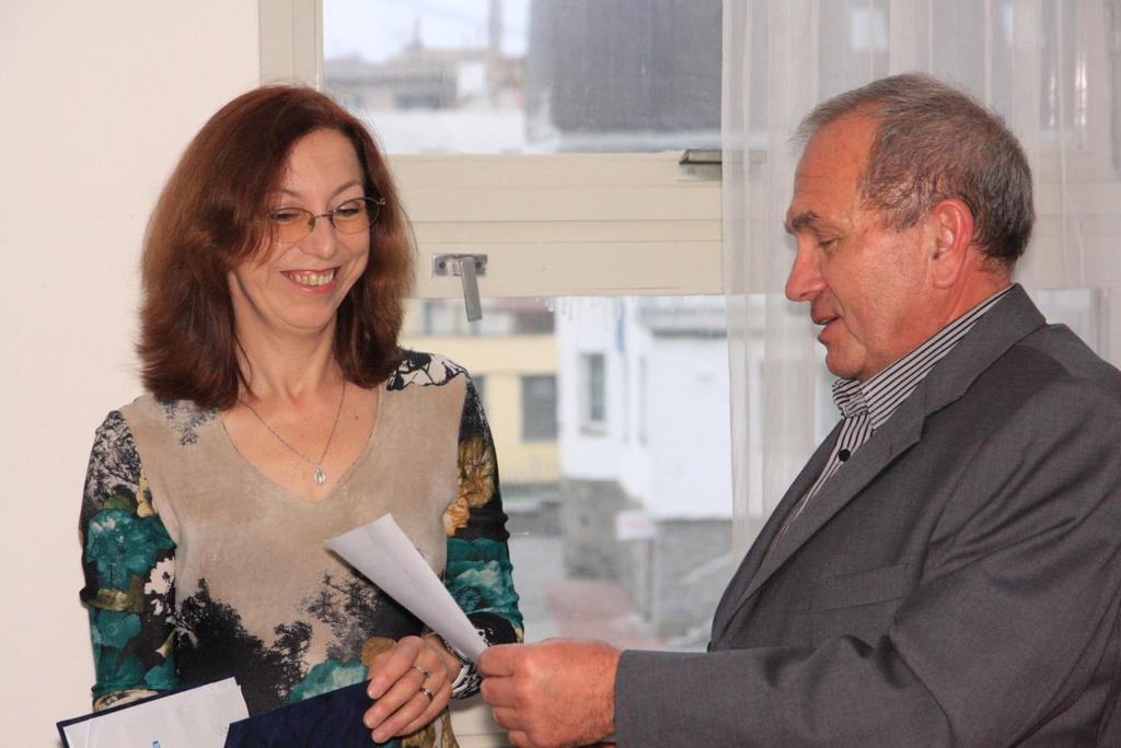 Cena Littera Astronomica za rok 2015 pro Janu Olivovou Česká astronomická společnost ocenila cenou Littera Astronomica za rok 2015 Mgr.