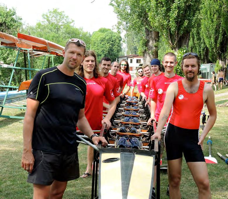 Sport Osma Univerzity Pardubice na Pražských primátorkách Druhý červnový pátek patřil tradičnímu veslařskému závodu univerzitních osmiveslic. V Praze na Náplavce se konaly 105.