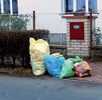 Kontroly průmyslových podniků a jiných původců odpadů V roce 2016 vykonali inspektoři celkem 836 kontrol původců odpadů, z nichž čtvrtina (210) proběhla na základě podnětu.