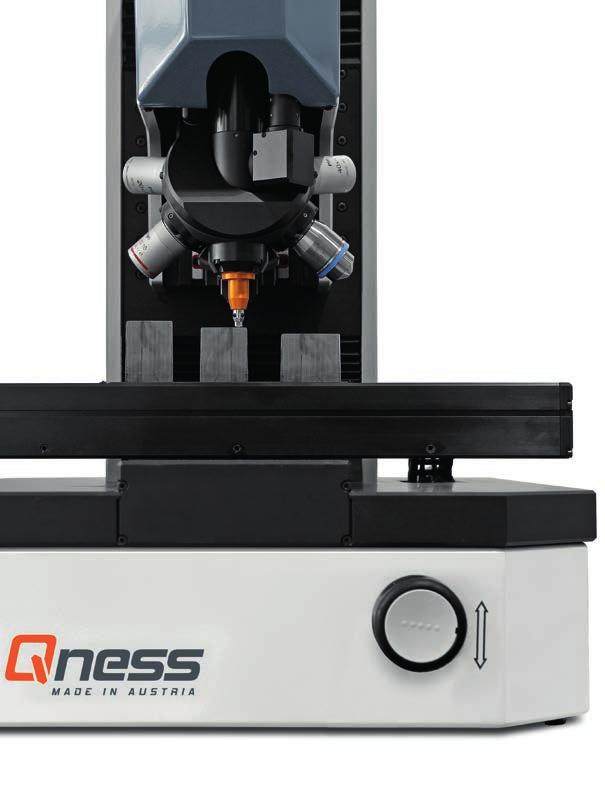 x 54 mm Vzhledem k unikátní konstrukci revolverového překlápěcího systému lze do testovacího prostoru umístit také vysoké vzorky. Technologie CAS zabraňuje kolizím.