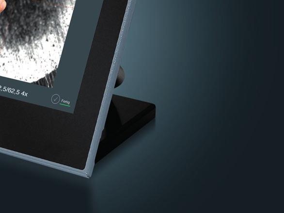 obrazu - Standardní 4x zoom pro každý objektiv - Rychlé automatické ostření - Možnost manuálně provést
