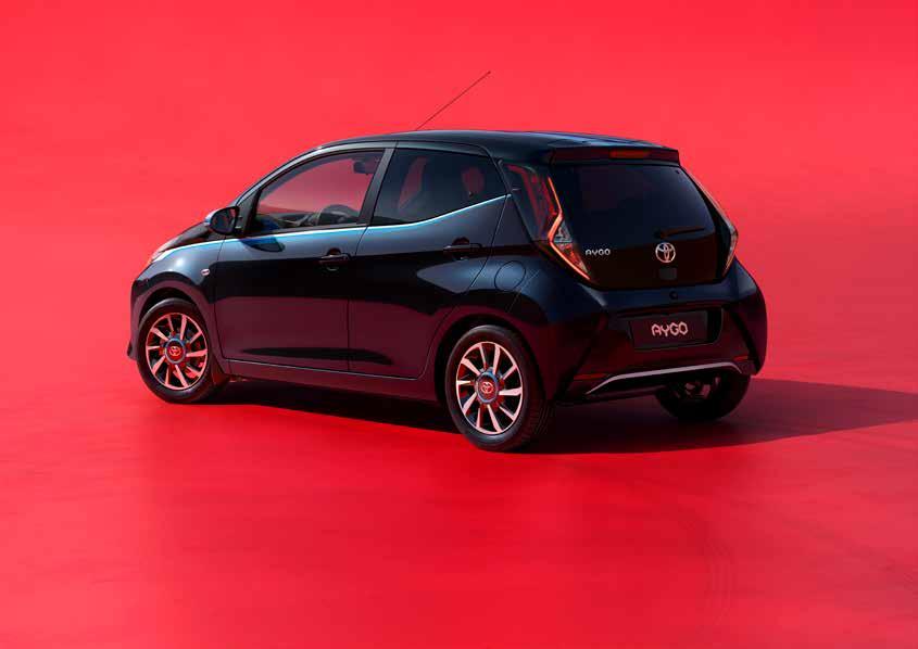 NOVÁ TOYOTA AYGO JUST GO www.toyota.cz Veškerá data, údaje a vyobrazení jsou určeny pouze k informačnímu účelu a tato prezentace není nabídkou, resp. návrhem na uzavření smlouvy.