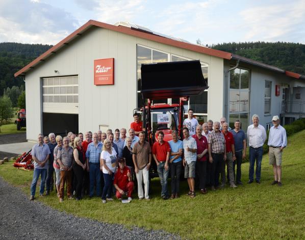 Došlo tak k posílení pozic značky ZETOR v oblasti a zkvalitnění servisních a prodejních služeb směrem k obchodním partnerům a