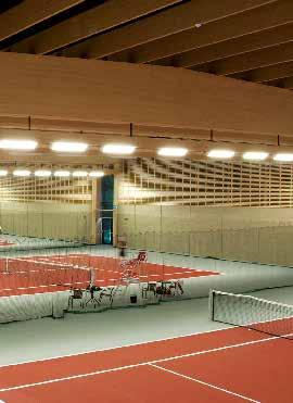 20 Sportovní hala Senzory Ve sportovních halách jsou často stropy vysoké 8 10 m. To není lehká úloha pro bezpečný záchyt pohybu.