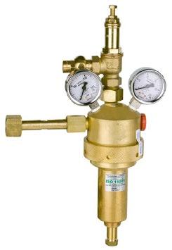 Redukční ventil první stupeň (2232M) Redukční ventil pro medicinální použití s výstupní terminální jednotkou specifickou pro určitý plyn.