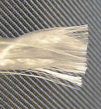 4.2 Skelné vlákno Skleněná vlákna se začala vyrábět koncem 19. století.