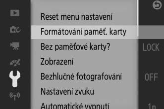 s 3 Vložte baterii a paměťovou kartu. Fotoaparát ukládá snímky na paměťové karty microsd, microsdhc a microsdxc (dostupné samostatně; 0 104).