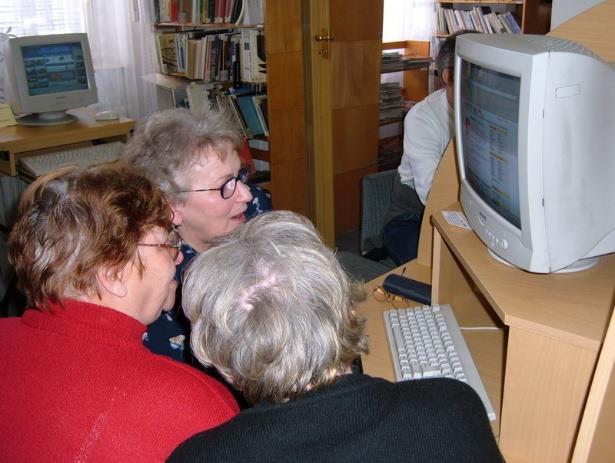 Systémový postup samosprávného úřadu je důležitý v oblastech, jako je podpora aktivního způsobu života seniorů, zajištění možnosti stárnutí v domácím rodinném prostředí, bezpečí seniorů, dostupnost