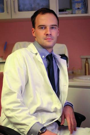 Úvodní slovo MDDr. Jindřich Charvát absolvoval studium oboru Zubního lékařství na 1. LF UK v Praze v roce 2015.