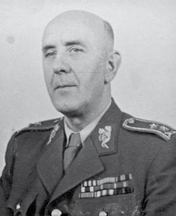 Pro náš region je zajímavý i tím, že v letech 1935 1937 velel Pěšímu pluku 33, který byl částečně dislokován i v kasárnách ve Falknově nad Ohří.