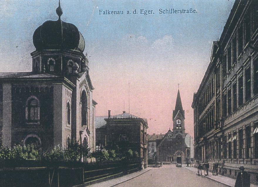Barevná pohlednice tehdejší sokolovské