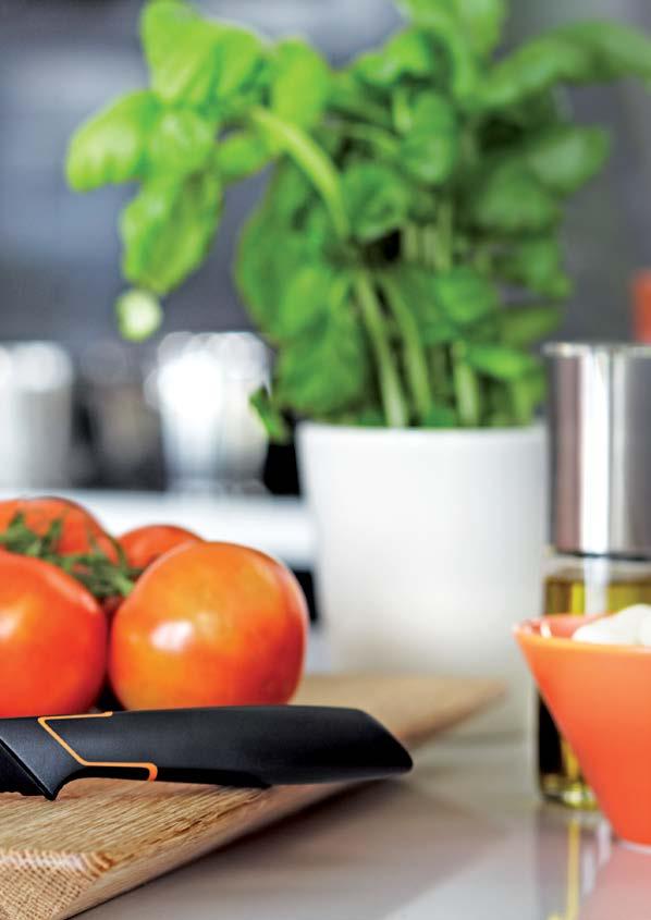 Fiskars Edge nože mají elegantní, moderní design a inovativní prvky.