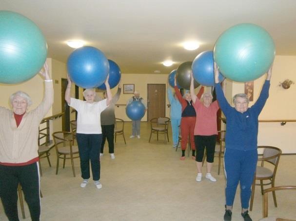 K udržení aktivit seniora je důležité pravidelné cvičení. Klienti CZaSP mohou využít cvičení skupinové nebo dle přání klienta též individuální.