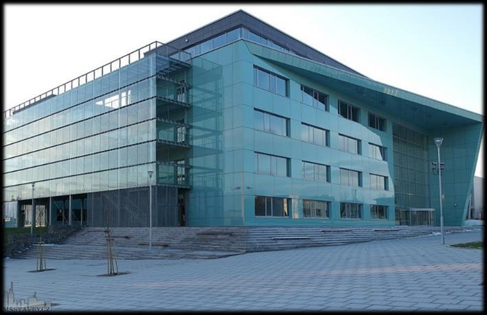 Představení univerzity a fakulty VŠB Technická univerzita Ostrava Počet studentů: přes 20 000, z toho cca 1 400