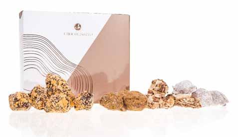 XMAS CHOCO TRUFFLES XMAS CHOCO TRUFFLES Rozmery balenia: 161 130 43 mm Hmotnosť netto: 160 g Cena bez DPH: 9,39 EUR Výnimočná kolekcia jemných belgických