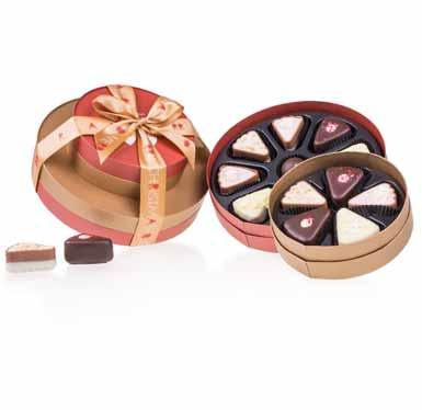 3928 XMAS SWEET CAKE SET Rozmery balenia: 175 80 mm Hmotnosť netto: 235 g