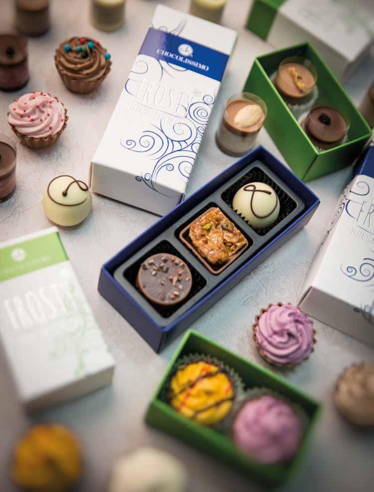 XMAS FROSTY CHOCOLATES 3635 XMAS CUPCAKES TWO Rozmery balenia: 82 49 35 mm Hmotnosť netto: 35 g Cena bez DPH: 2,89
