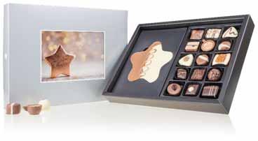 3821 XMAS CHOCOPOSTCARD MAXI RED Rozmery balenia: 315 235 40 mm Rozmer fotografie: 165 115 mm Hmotnosť netto: 340 g Cena bez DPH: 19,35 EUR Balenie s pätnástimi ručne
