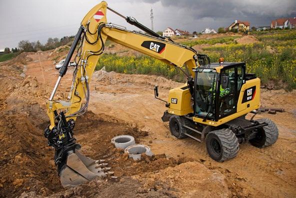 Inteligentní hlavní hydraulika: Systém umožňuje snížit zatížení motoru, pokud není třeba celý jeho výkon, což vede k nižší spotřebě paliva.