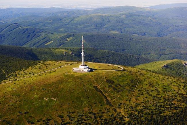 Podíl nezaměstnaných osob Porovnání vývoje podílu nezaměstnaných osob v okrese Bruntál a ČR v letech 2007 2018