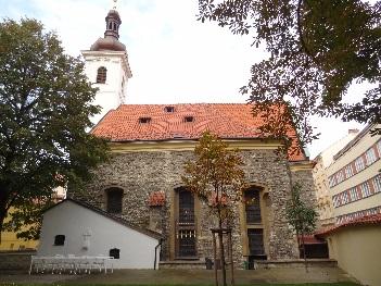 Nové Město výmalba interiéru kostela, úprava kamenných žeber a obnova omítek na masivních kamenných sloupech celkové: 1 643 788 Kč 1 643 788 Kč 1 643 788 Kč 1 643 788 Kč vlastní: 593 788 Kč 643 788