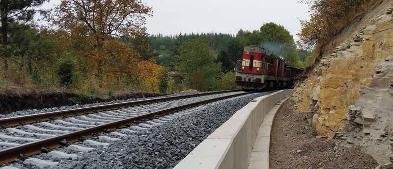ALPINE BAU CZ ALPINE Bau CZ se podílela na revitalizací trati Hradec Králové - Jaroměř Trutnov.