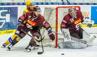 Play off čtvrtfinále (série Sparta Zlín 4:1 na zápasy): venku 3:4, 4:0, doma 2:3, 1:4, venku 2:5. Loňská sezona 2016/2017: Zlín venku 1:5, 3:0 doma 0:4, 0:5.