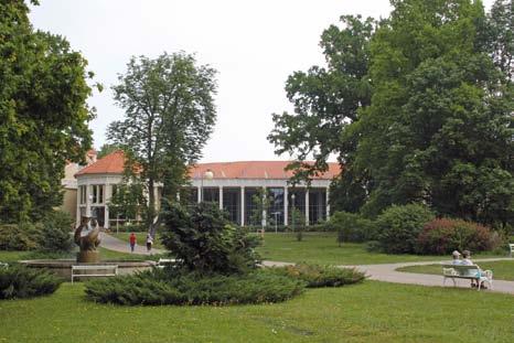 HRAD SEEBERG obec Ostroh, otevřeno denně 10:00-17:00 hod. Výstava obrazů Martina Chochela, od 27.9.