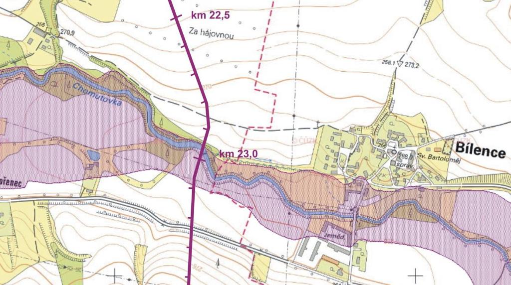 : Situace křížení trasy plynovodu a toku Hutního potoka s vyzna čením záplavového území Q100 Chomutovka Trasa záměru kříží Chomutovku zhruba na úrovni ř.km 21.