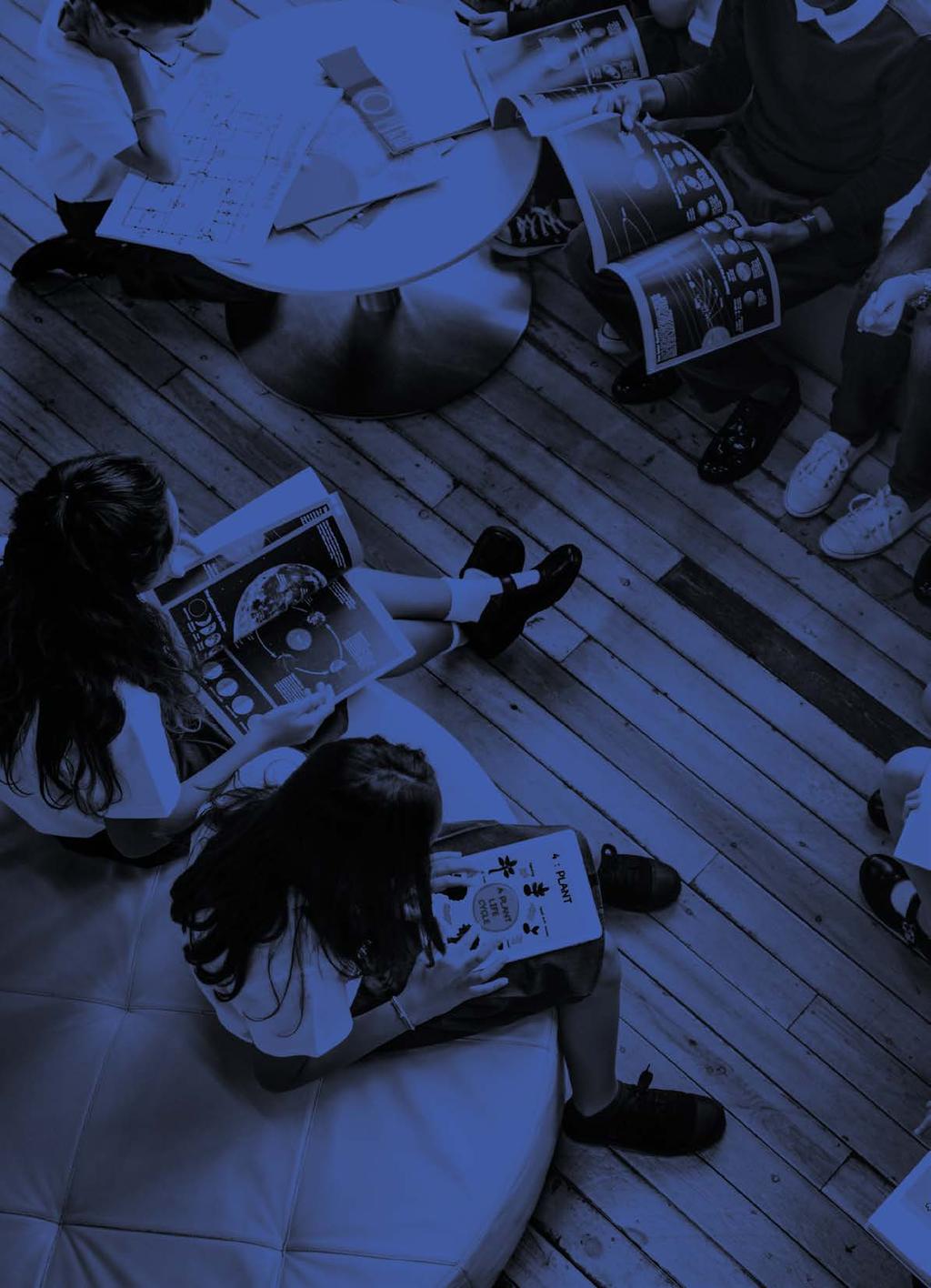 Předmluva Tento dokument je doporučením Evropské komise členským zemím, jak definovat potřebné digitální kompetence učitelů.