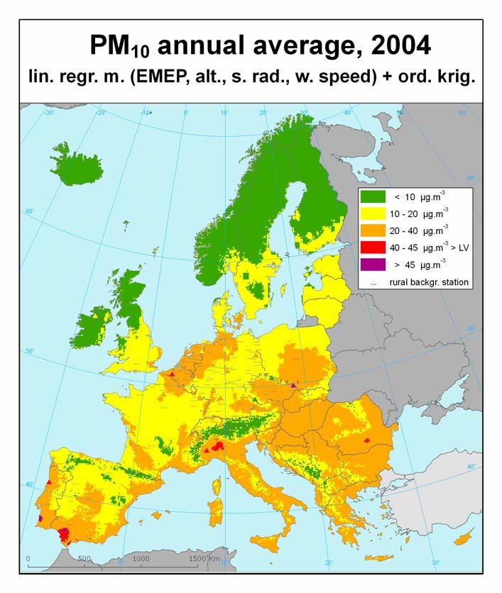 PM 10 roční průměr, 2004, venkovské ovzduší kombinace naměř.