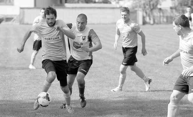 Pondělí 30. dubna 2018 OKRESNÍ SOUTĚŽ - C 23 Straňané vyrukovali s posilami SUCHÁ LOZ - BYSTŘICE P. L. 3:1 (1:1) Branky: 6. Kandrnál M., 75. Vlk P., 77. Bujáček V. - 44. vlastní ŽK: 50. Král V., 65.