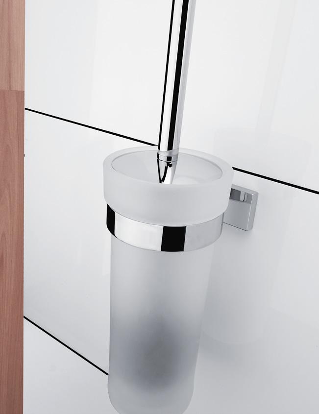 LED MIRRORS keira Přímočarý styl v moderním pojetí koupelny.