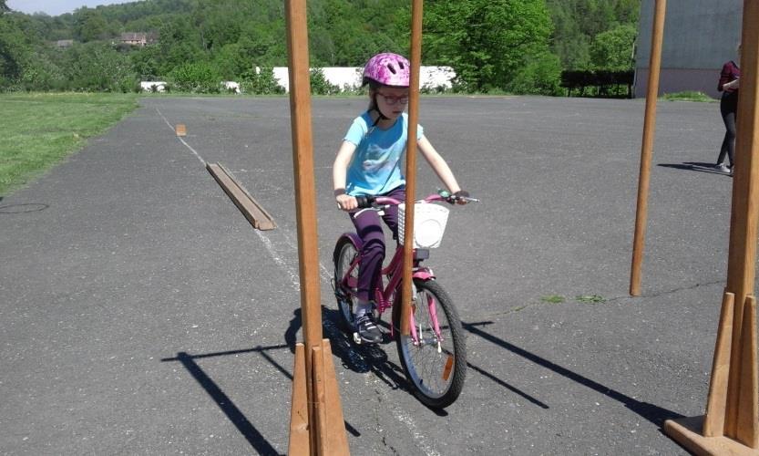 Jízda zručnosti 2017 Své dovednosti při jízdě na kole si 28. května vyzkoušely děti ze školní družiny.