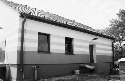 V Psárech v pfiedstihu âistírna odpadních vod uï zahájila provoz Podle v sledkû sãítání lidu âeského statistického úfiadu v roce 2002 jen kaïdá druhá obec v âr má kanalizaci a zhruba polovina tûchto