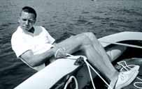 LIDÉ Zemřel Paul Elvström Ve věku 88 let zemřel v Hellerupu v Dánsku Paul Elvström, jeden z nejlepších jachtařů 20.